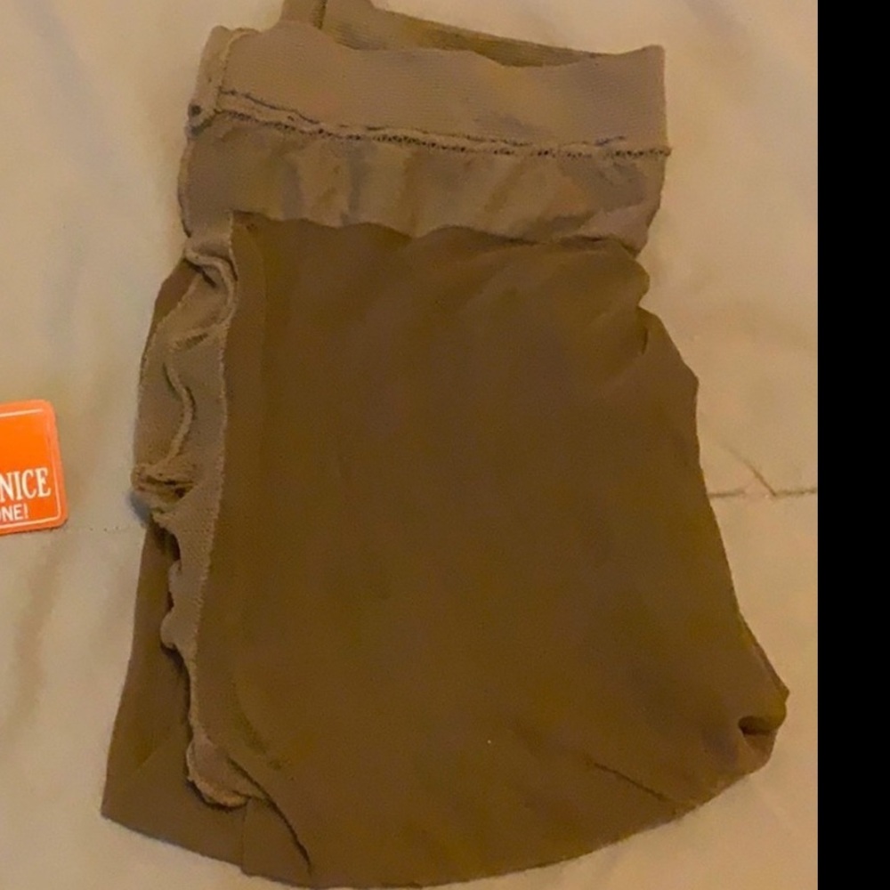 Hooters panty hose